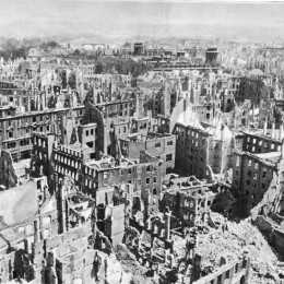 Devastating photos of Dresden before and after the WWII bombing ...