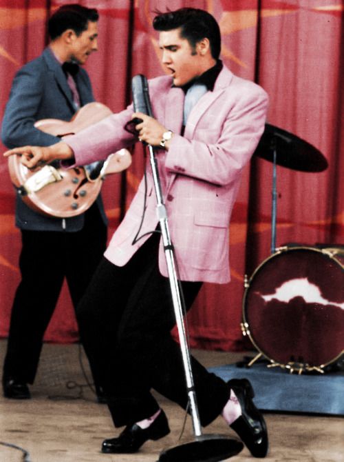Beautiful color photos show Elvis Presley as a young man The Vintage News
