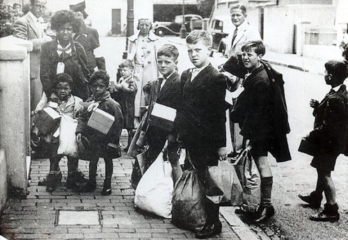 Children Of War: 10 Heartbreaking Photos Of School Children During WWII