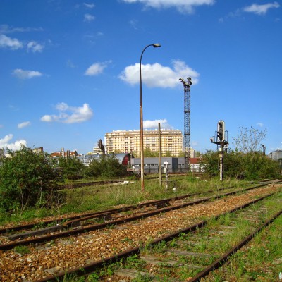 An abandoned railway in the middle of Paris & We Want To Go There NOW!