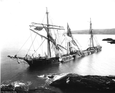 Stunning images of shipwrecks taken by one family over 130 years ...