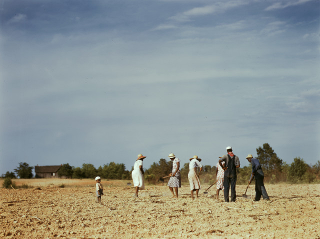 color-photos-show-the-lives-of-the-sharecroppers-during-the-great