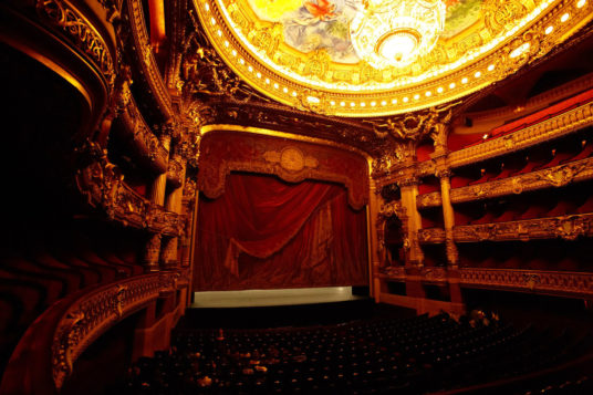 Palais Garnier: an architectural masterpiece of the 19th century and ...