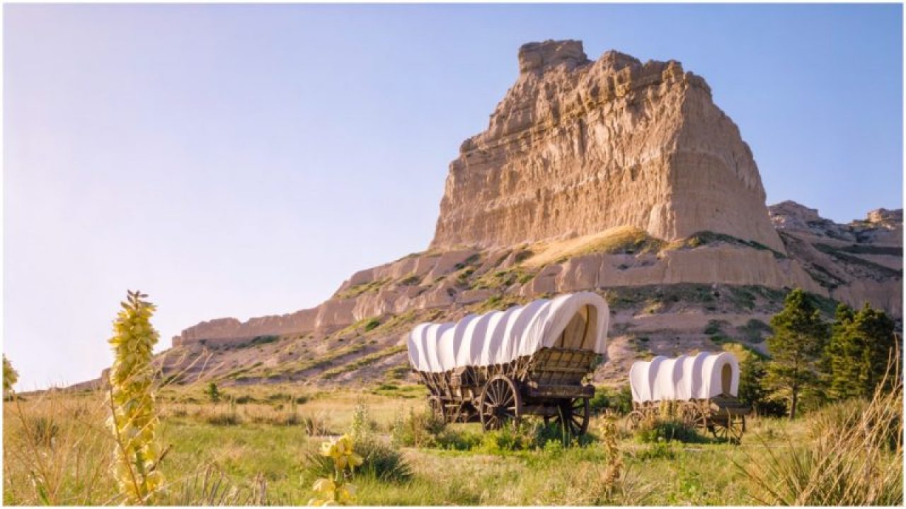 the 19th century oregon trail left evidence we can see today even wagon wheel tracks the 19th century oregon trail left