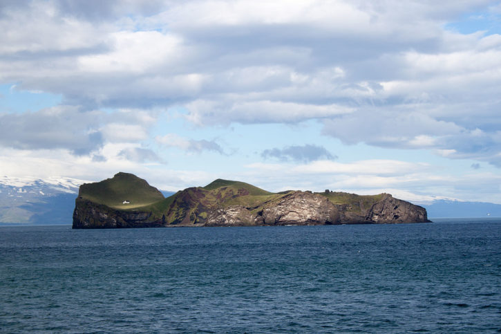 Bjork alert: The loneliest house in Iceland and all the wild stories ...