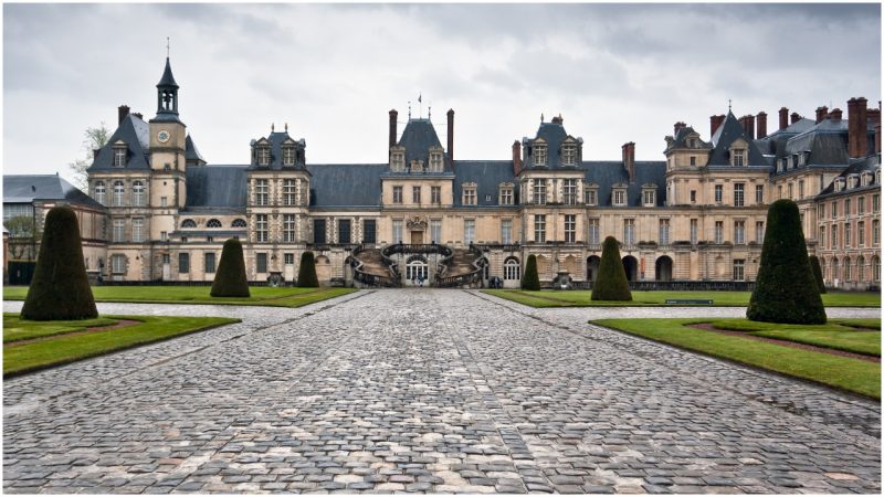 Napoleon Who Favored The Royal Residence Of Fontainebleau More