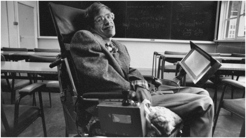 Stephen Hawking world #39 s leading cosmologist hosted a party for time