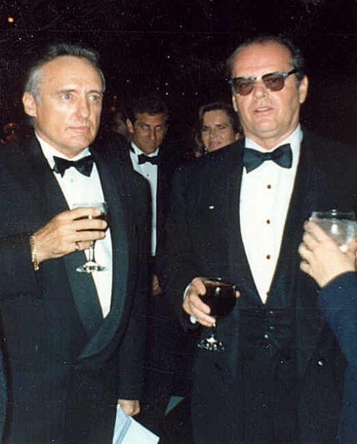 Dennis Hopper en Jack Nicholson op de 62e Academy Awards, 26 maart 1990. Foto van Alan Light CC By 2.Dennis Hopper en Jack Nicholson op de 62e Academy Awards, 26 maart 1990. Foto door Alan Light CC By 2.0