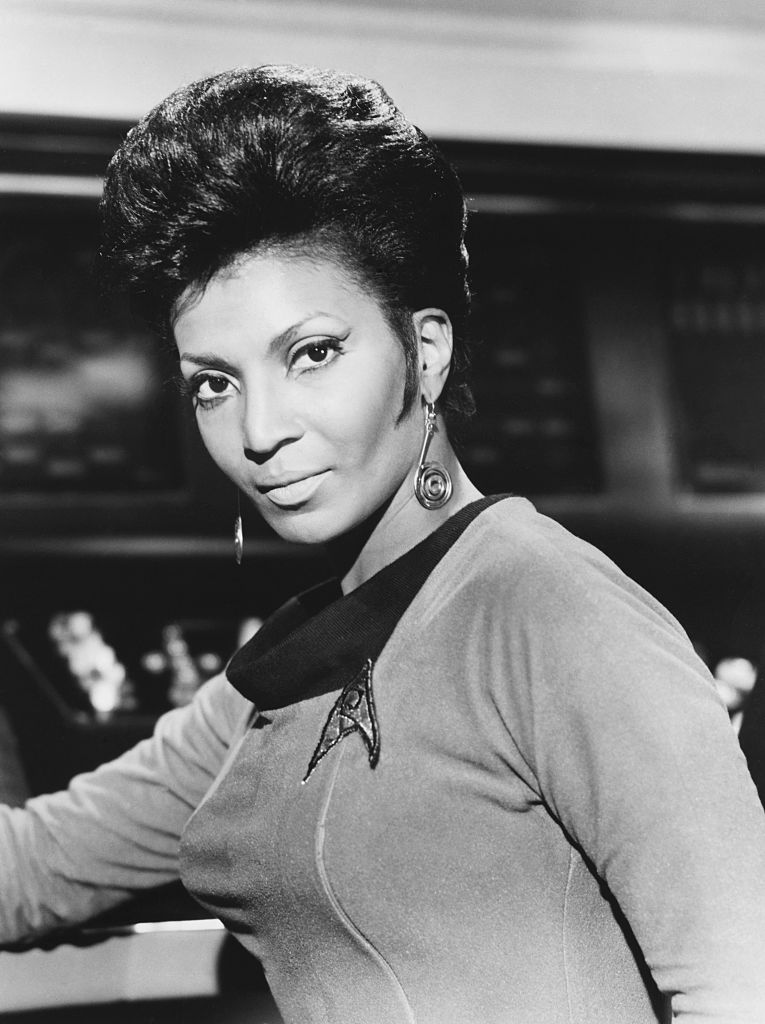 We Have MLK to Thank for Nichelle Nichols' Continued Portrayal of Uhura ...