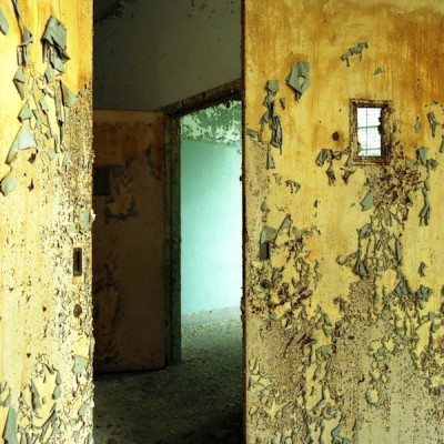 Ghosts of the Asylums- Haunting Photos Of Abandoned Mental Hospitals ...