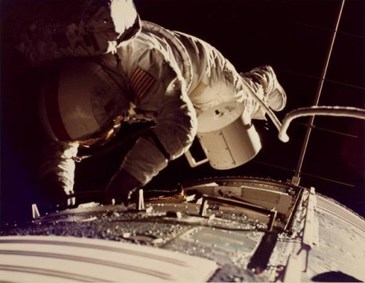 AMAZING: 12 Fascinating Vintage Photos of The Moon and Apollo Missions ...