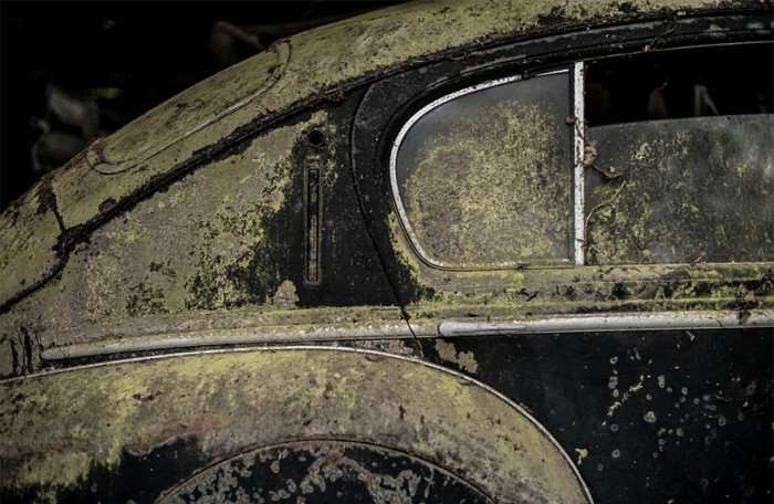 60 vintage cars found on a French farm are worth over £12 million | The