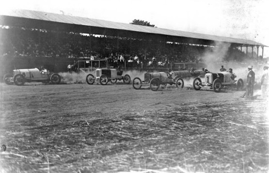 30 old photos of American car races from the late 19th to early 20th ...