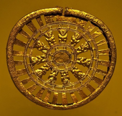 You can see the largest collection of pre-Columbian South American gold ...