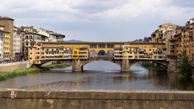 The Ponte Vecchio: The only bridge in Florence that survived WW2 ...