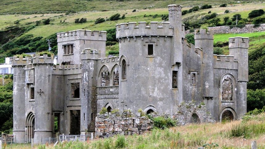 Ruins Of The Clifden Castle Witness The First Gothic Revival Building 