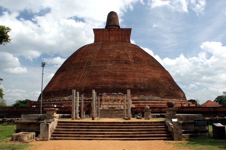 Jetavanaramaya: The Buddhist stupa which is considered to be the ...