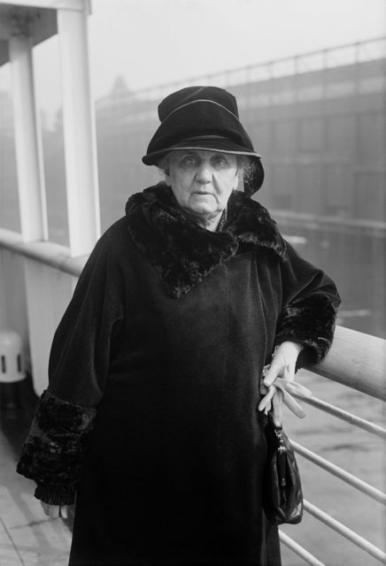 Jane Addams - Social Worker, Reformer, Pacifist, Woman's Suffrage ...