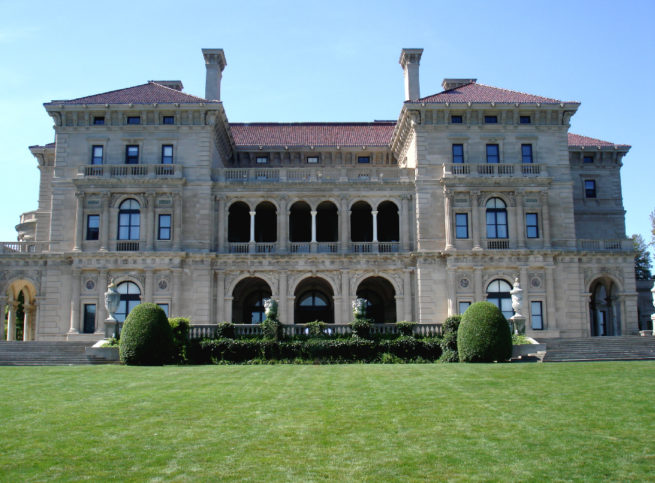 The Breakers: Built by the Vanderbilts, it was the grandest mansion in ...