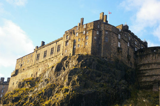 The legendary Edinburgh Castle occupies the site of a 350-million-year ...