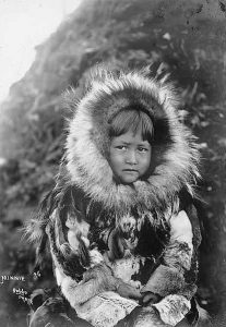 Fascinating Pictures Showing the Arctic Lifestyle of the Inuit People ...