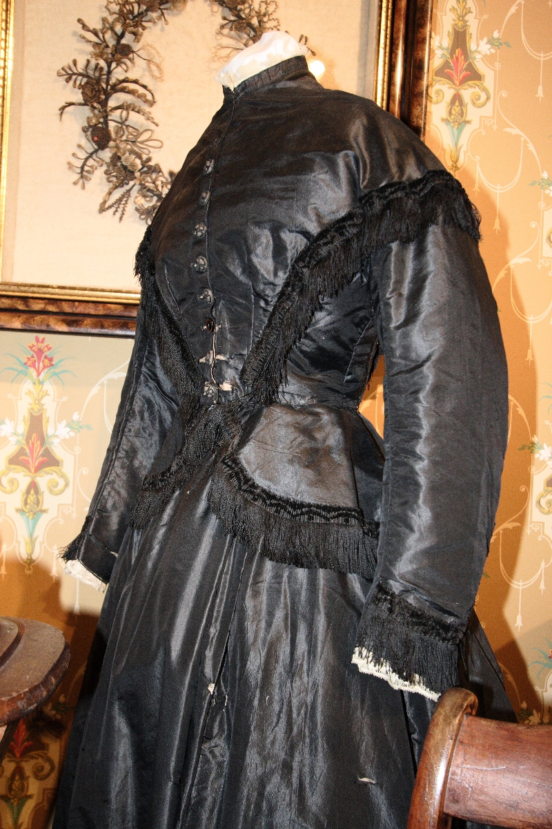 Mourning Fashion and Etiquette in the Victorian Era | The Vintage News