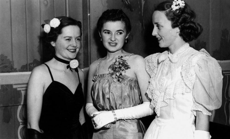 Teenage Girls in the 1940s - Lifestyle Photos of a Bygone Era | The ...