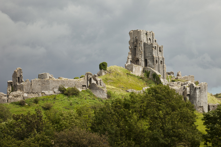 The Siege of Corfe Castle - Hot Coals and a Handful of Men Against ...