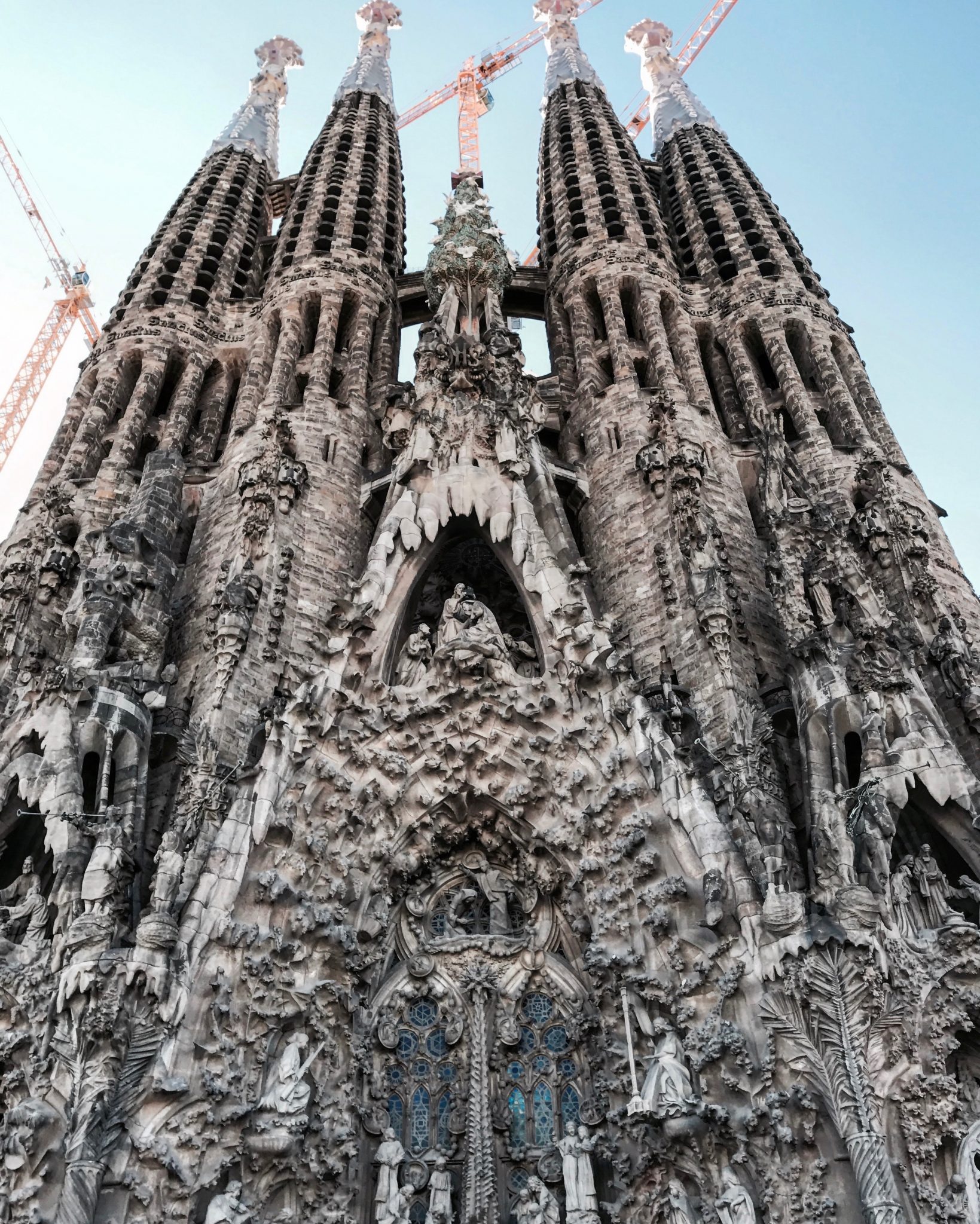 Unfinished Sagrada Familia Finally Gets Building Permit After 137 Years ...