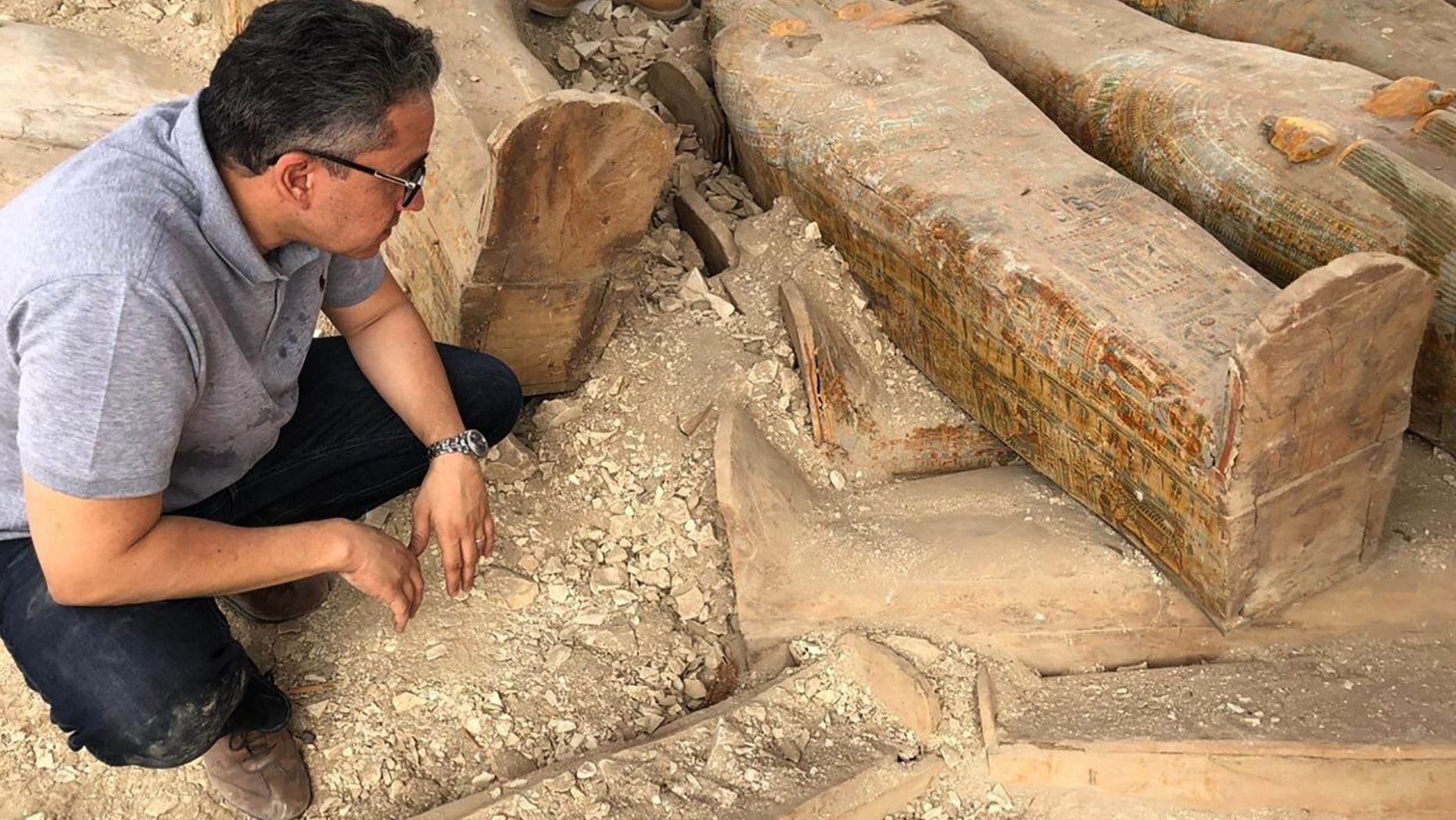 Incredibly Rare Find: 20 Egyptian Coffins Still Sealed Since Ancient ...