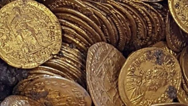 Millions of pounds-worth of pristine 5th-century gold coins are found ...