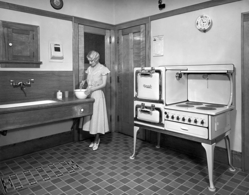 In Photos How Kitchens Changed Throughout The 20th Century The   American Kitchen 1928 