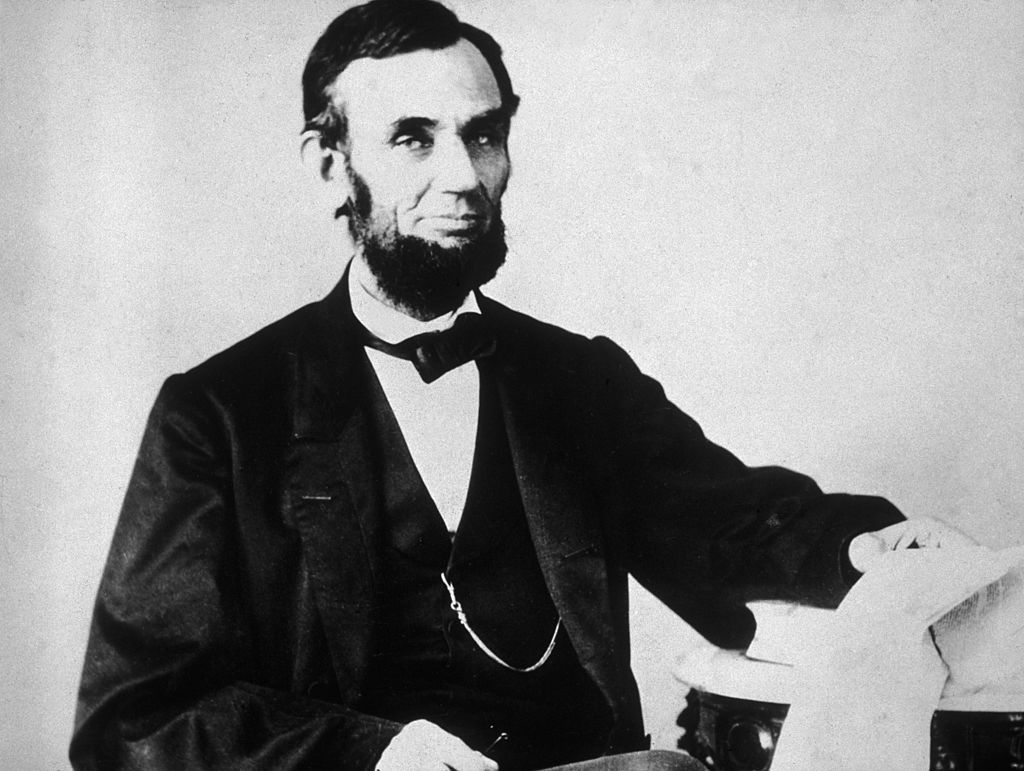 honest-abe-was-the-only-president-to-hold-a-patent-but-did-the-idea