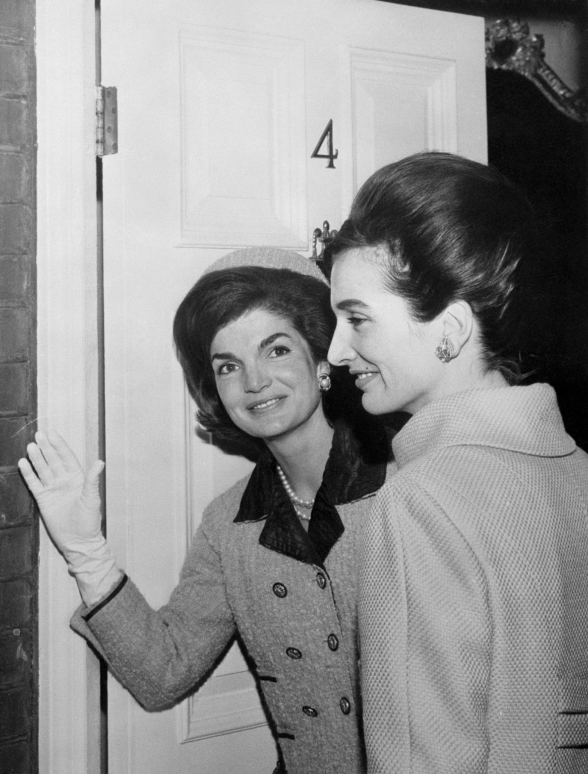 From Sisters To Enemies? The Feud That Left Lee Radziwill Out Of Jackie ...