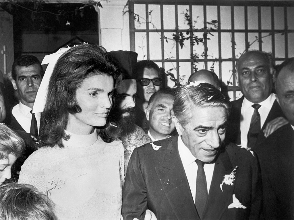 A Reporter Exposed Jackie Kennedy and Aristotle Onassis's Relationship ...