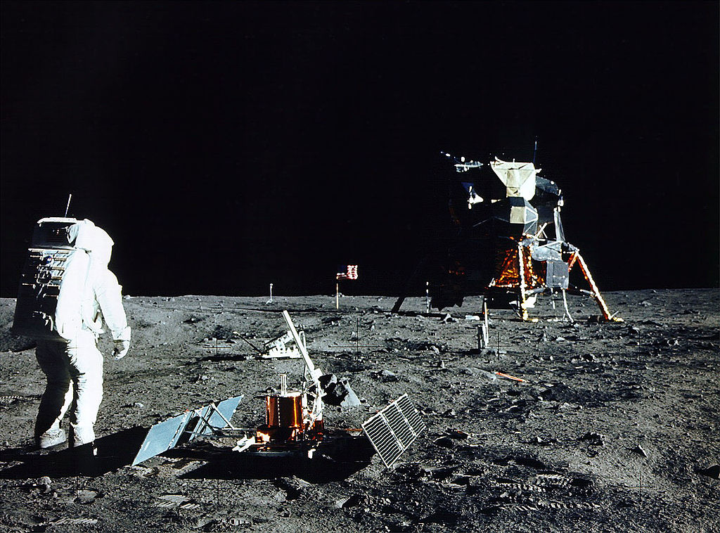 The United States Once Planned To Detonate A Nuclear Bomb On The Moon ...