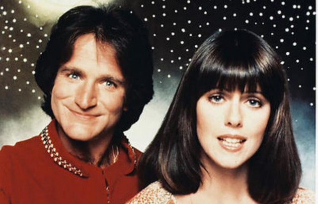 Mork And Mindy Co Star Claims Robin Williams Groped And Flashed Her On Set The Vintage News 6468