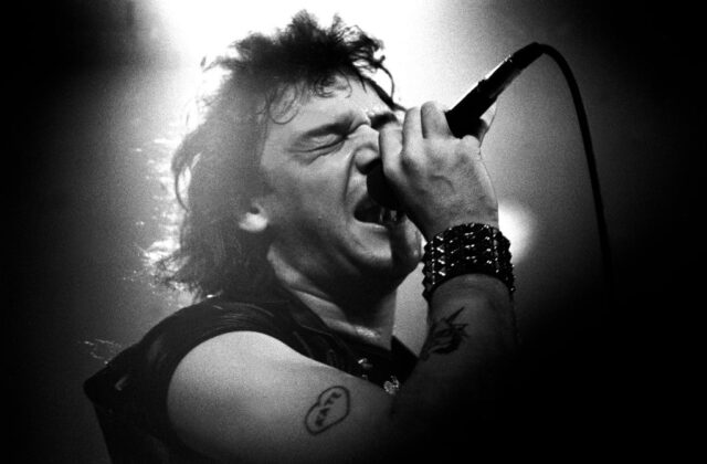 Paul Di'Anno performing on stage