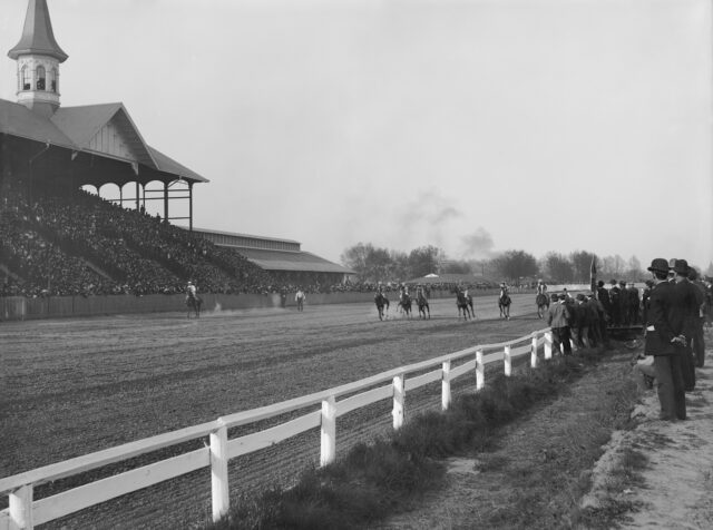 churchill downs racetrack at start of horse race circa 1907
