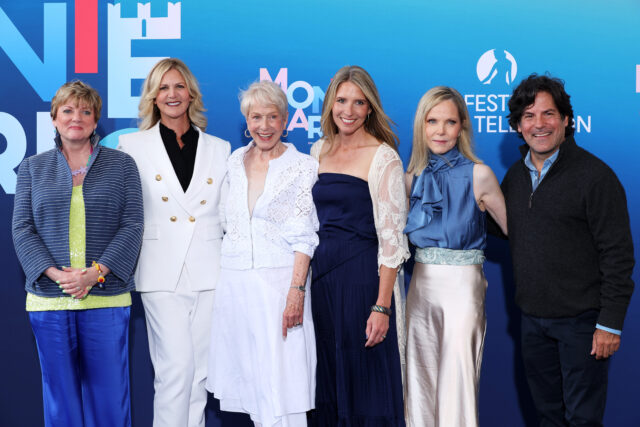 Group photo of the cast of 'Little House on the Prairie.'