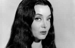 Profile headshot of Carolyn Jones.