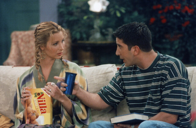 Lisa Kudrow and David Schwimmer as Phoebe Buffay and Ross Gellar on 'Friends'