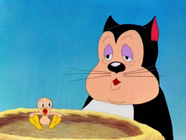 A clip from "A Tale of Two Kitties" featuring Tweety Bird for the first time.