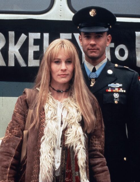 Robin Wright and Tom Hanks as Jenny Curran and Forrest Gump in 'Forrest Gump'