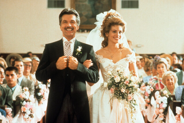 Tom Skerritt and Julia Roberts as Drum and Shelby Eatenton in 'Steel Magnolias'